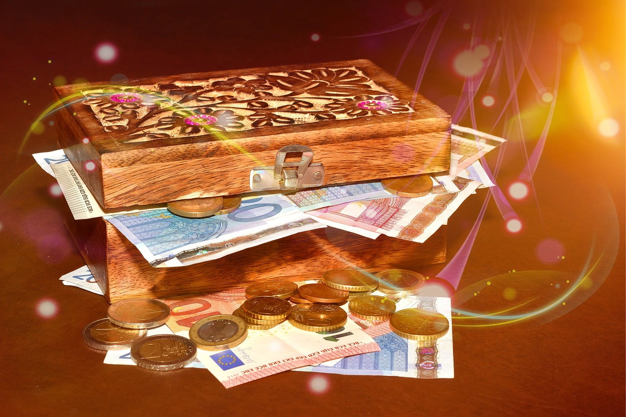 treasure chest 619876 1280