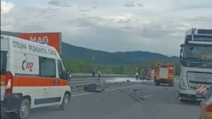 Извънредно: Страшно меле на АМ "Тракия"! Зрелищни СНИМКИ 26 1715095603 clipboard10