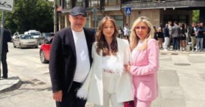 Дъщерята на шеф Манчев -Красива абитуриентка-Прилича на баща си-Снимки