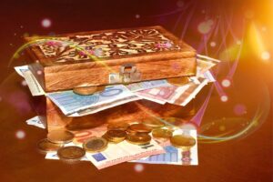 Паричен поток ще залее 3 знака на зодиака през месец май 46 treasure chest 619876 1280