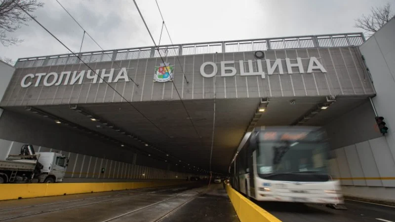 Смъртоносно безумие в тунела на „Люлин“, всички изтръпнаха от ужас 3 1722593289 cab54704cfe5b97bede9bf2fa76a0b59 c1 20230302 13052766