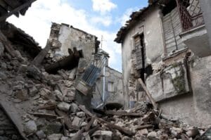 Извънредно: Силно Земетресение с магнитуд от 6,4 удари току що.. 14 8a2cf56ee928cfb93f045bfea32fed33