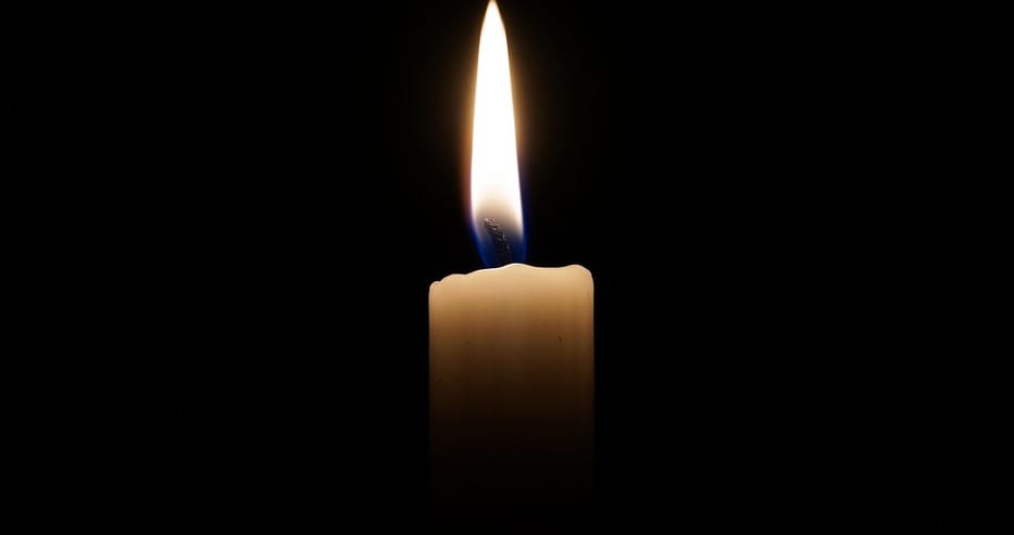 big candle 2038736 1280 23