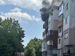 Извънредно! Газова бутилка избухна в блок в наш голям град, пожарът е огромен /снимки 10 514409444 789077200358995 3644804863440129627 n