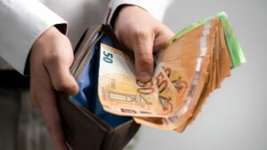 В четвъртък: Парите са в кърпа вързани за Лъв, Скорпион + още 2 зодии 26 8d20d9476fbb5c00b364e49950d793c8 2468973 1920x1080